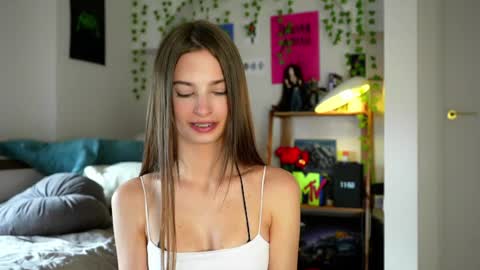 Snapshot of sonyaericsson chatting on 07.13.26 Eva 3 online show from 07.13.26