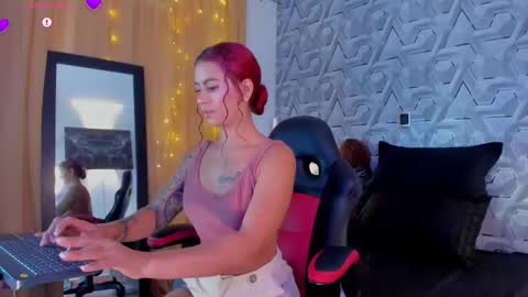 sophie online show from 10.28.25