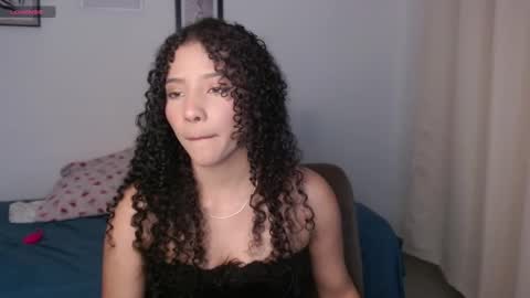 Snapshot of sophi_baby chatting on 09.14.25 Sophi baby online show from 09.14.25