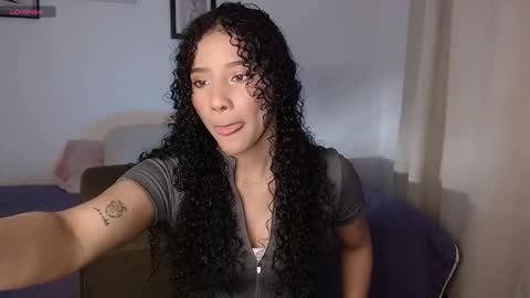 Snapshot of sophi_baby chatting on 10.15.25 Sophi baby online show from 10.15.25