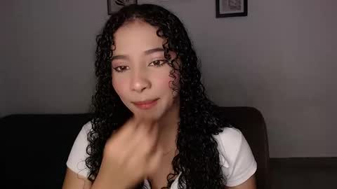 Snapshot of sophi_baby chatting on 11.22.25 Sophi baby online show from 11.22.25