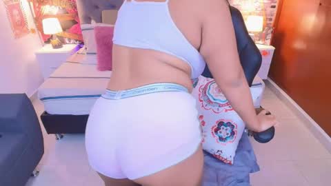 Sofia online show from 10.21.25