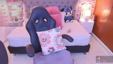 Sofia online show from 11.14.25