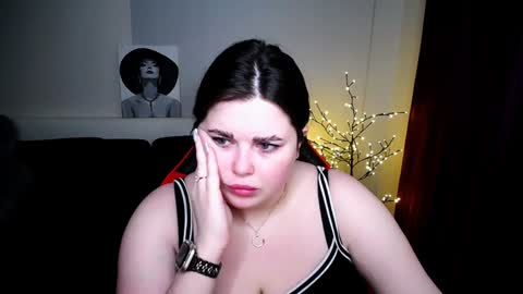 Snapshot of sophia__olsen chatting on 02.05.25 sophia__olsen online show from 02.05.25