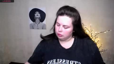 Snapshot of sophia__olsen chatting on 09.10.25 sophia__olsen online show from 09.10.25