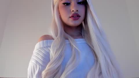 Sophia online show from 04.11.26