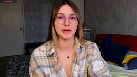 Sophia online show from 04.22.26