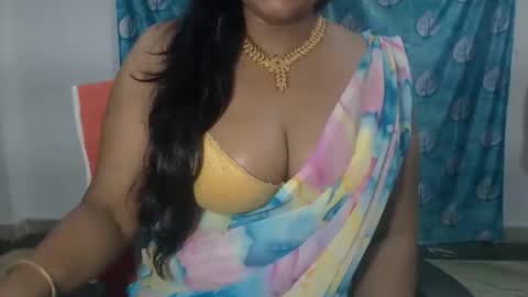 Snapshot of sophia_indian chatting on 04.17.26 Sophia Tamil online show from 04.17.26