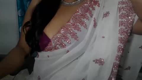 Snapshot of sophia_indian chatting on 05.03.26 Sophia Tamil online show from 05.03.26