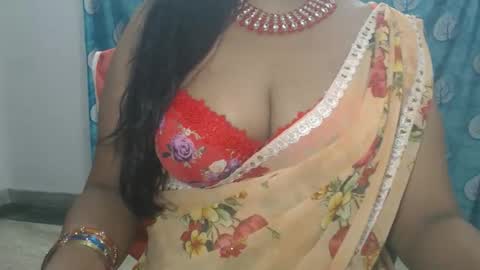 Snapshot of sophia_indian chatting on 05.16.26 Sophia Tamil online show from 05.16.26