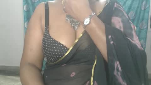 Snapshot of sophia_indian chatting on 05.19.26 Sophia Tamil online show from 05.19.26