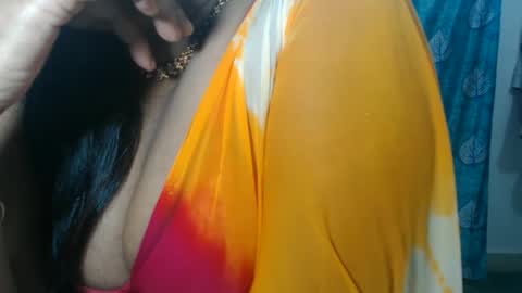 Snapshot of sophia_indian chatting on 06.10.26 Sophia Tamil online show from 06.10.26