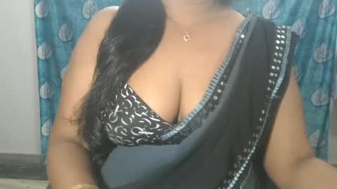 Snapshot of sophia_indian chatting on 06.16.26 Sophia Tamil online show from 06.16.26