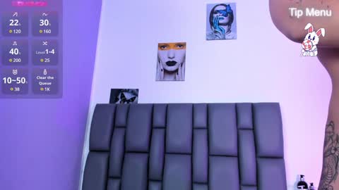 Snapshot of sophia_lemos chatting on 12.16.24 Sofia online show from 12.16.24