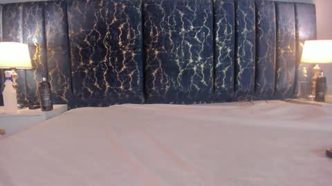 Snapshot of sophia_lemos chatting on 10.12.25 Sofia online show from 10.12.25