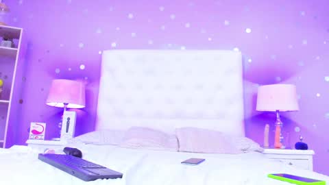 Snapshot of sophia_models chatting on 12.05.24 Sophia online show from 12.05.24