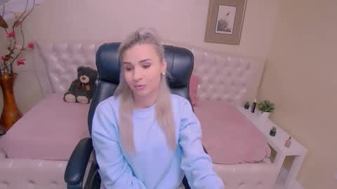 Snapshot of sophia_smith4146 chatting on 01.11.26 sophia smith4146 online show from 01.11.26