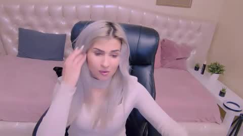 Snapshot of sophia_smith4146 chatting on 01.14.26 sophia smith4146 online show from 01.14.26