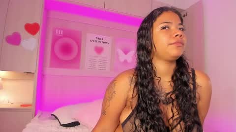 Snapshot of sophia_stonne chatting on 02.27.25 S O P H I A online show from 02.27.25