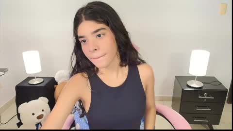 Sophia Storm online show from 11.13.25