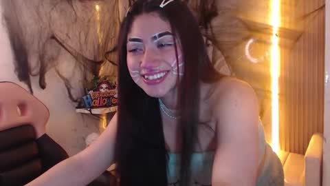 Sophia online show from 10.16.25