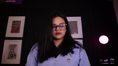 Snapshot of sophia_wilsonn_ chatting on 04.27.26 Sofi online show from 04.27.26