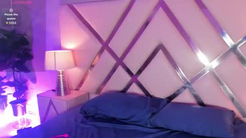 Sophie online show from 10.24.25