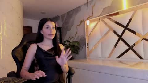 Snapshot of sophiadoll_tf chatting on 05.20.26 sophiadoll_tf online show from 05.20.26