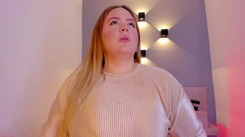 Snapshot of sophiarossee chatting on 02.01.25 Sofi online show from 02.01.25