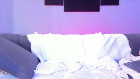 Snapshot of sophiarossee chatting on 03.11.25 Sofi online show from 03.11.25