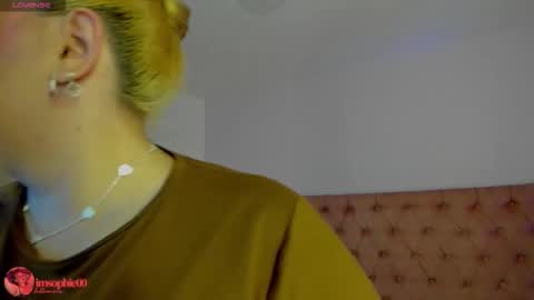 Snapshot of sophiarossee chatting on 03.13.26 Sofi online show from 03.13.26