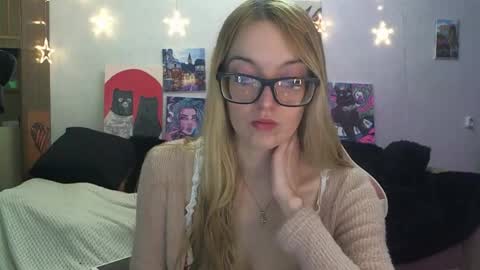 SophiaSonata online show from 12.18.25