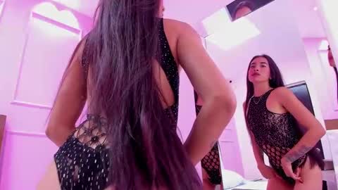 S O P H I A  online show from 02.06.25