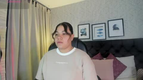 Snapshot of sophie__blare chatting on 07.07.26 sophie__blare online show from 07.07.26