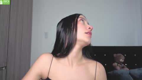 Sophie  online show from 10.03.25