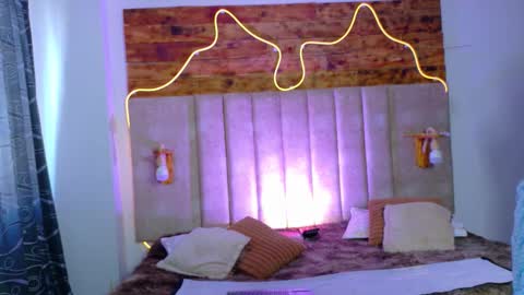 sophie and katia online show from 11.17.25