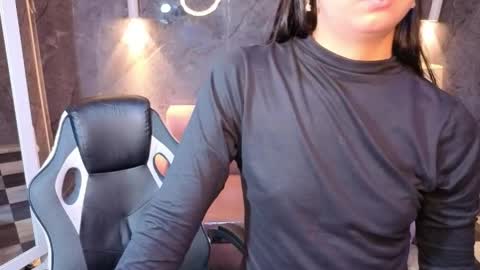 sophie_jones_b online show from 04.10.26