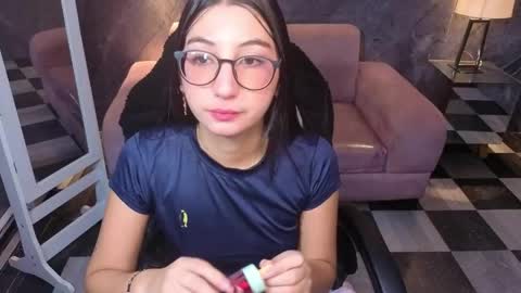 sophie_jones_b online show from 06.04.26