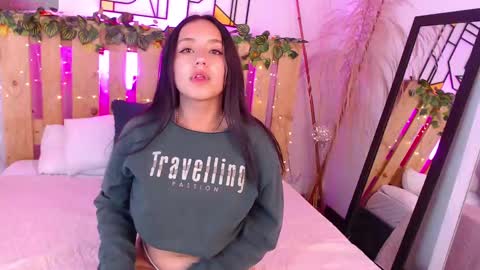 sophie_moon24 online show from 02.12.25