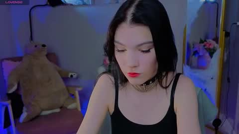 Snapshot of sophie_nomenal_ chatting on 10.27.25 sophie_nomenal_ online show from 10.27.25