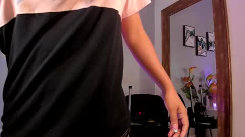 sophie_w1 online show from 12.05.25