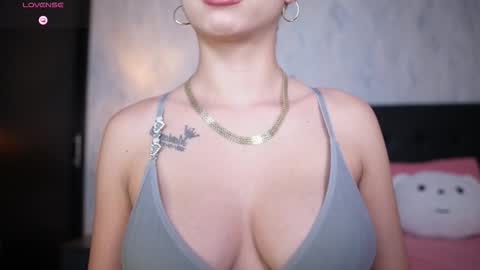  Sophie  online show from 01.19.26