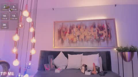 Sophie online show from 10.15.25