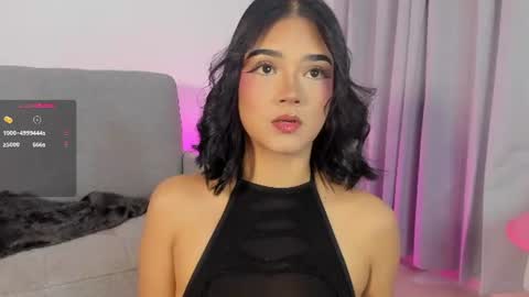 Snapshot of sophiecb chatting on 07.17.26 sophie online show from 07.17.26