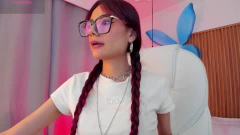 Snapshot of sophiecherry_ chatting on 11.03.25 Sophie IG sophiecherry es online show from 11.03.25