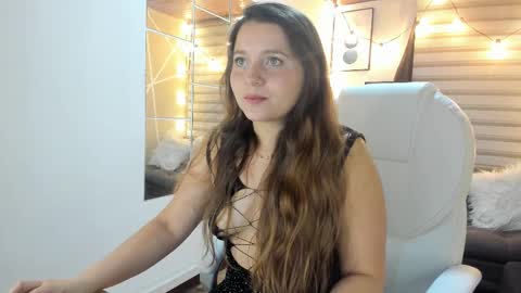 Sophie  online show from 09.26.25