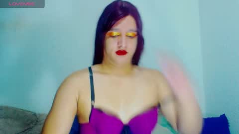 Snapshot of sophiehillsxo chatting on 05.13.26 sophiehillsxo online show from 05.13.26