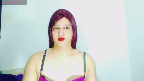 Snapshot of sophiehillsxo chatting on 05.23.26 sophiehillsxo online show from 05.23.26
