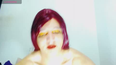 Snapshot of sophiehillsxo chatting on 05.25.26 sophiehillsxo online show from 05.25.26