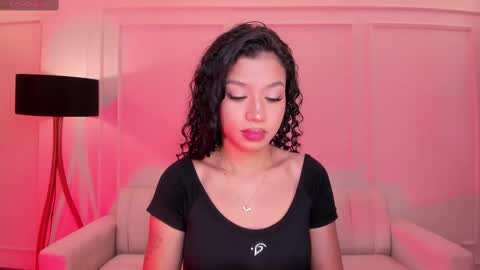 Sophie Houston online show from 09.10.25